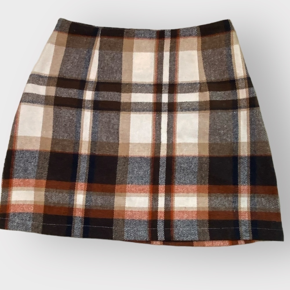 Plaid split hem skirt